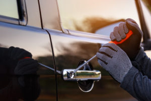 Don’t Let Car Thieves Ruin Your Christmas Preparations